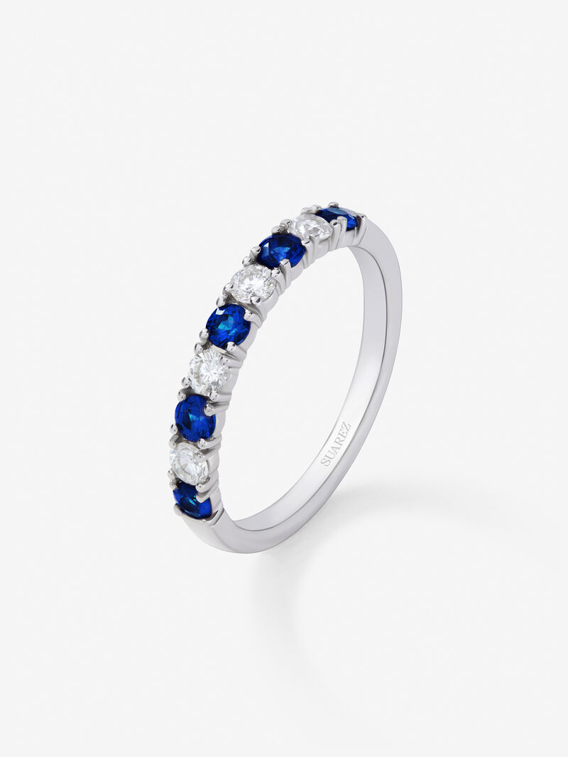 Half ring in 18K white gold with 5 brilliant-cut blue sapphires with a total of 0.39 cts and 4 brilliant-cut diamonds with a total of 0.24 cts image number 0
