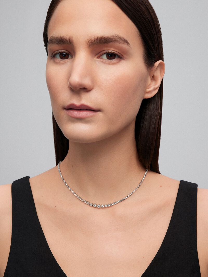 18K white gold rivière necklace with 126 brilliant-cut diamonds with a total of 6.71 cts image number 0