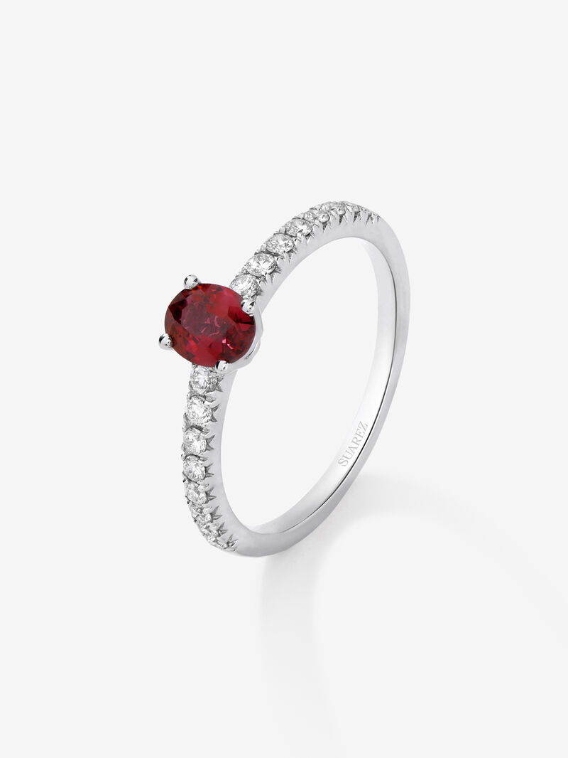 18K white gold ring with 0.25 ct oval cut ruby ​​and 0.12 ct brilliant cut white diamonds image number 0