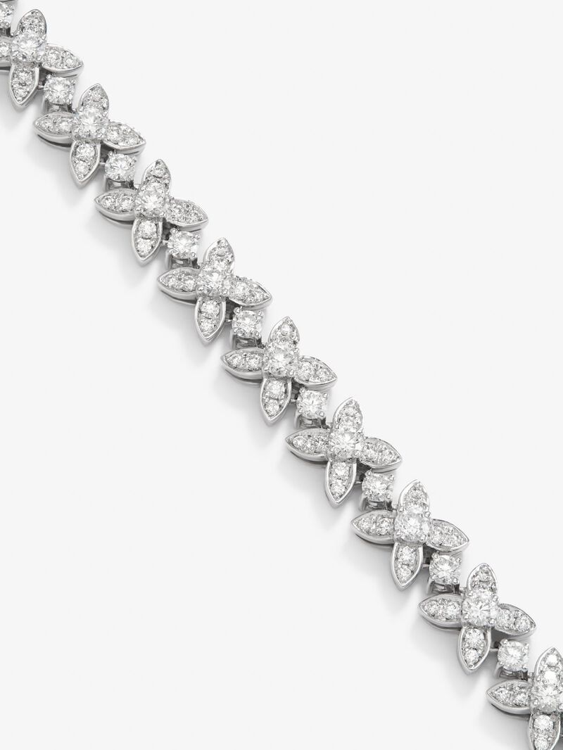 18K white gold bracelet with white diamonds in 5.41 cts image number 1
