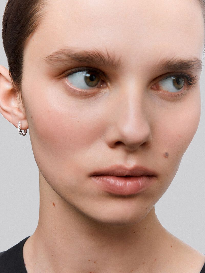 18K white gold hoop earrings with diamonds image number 1