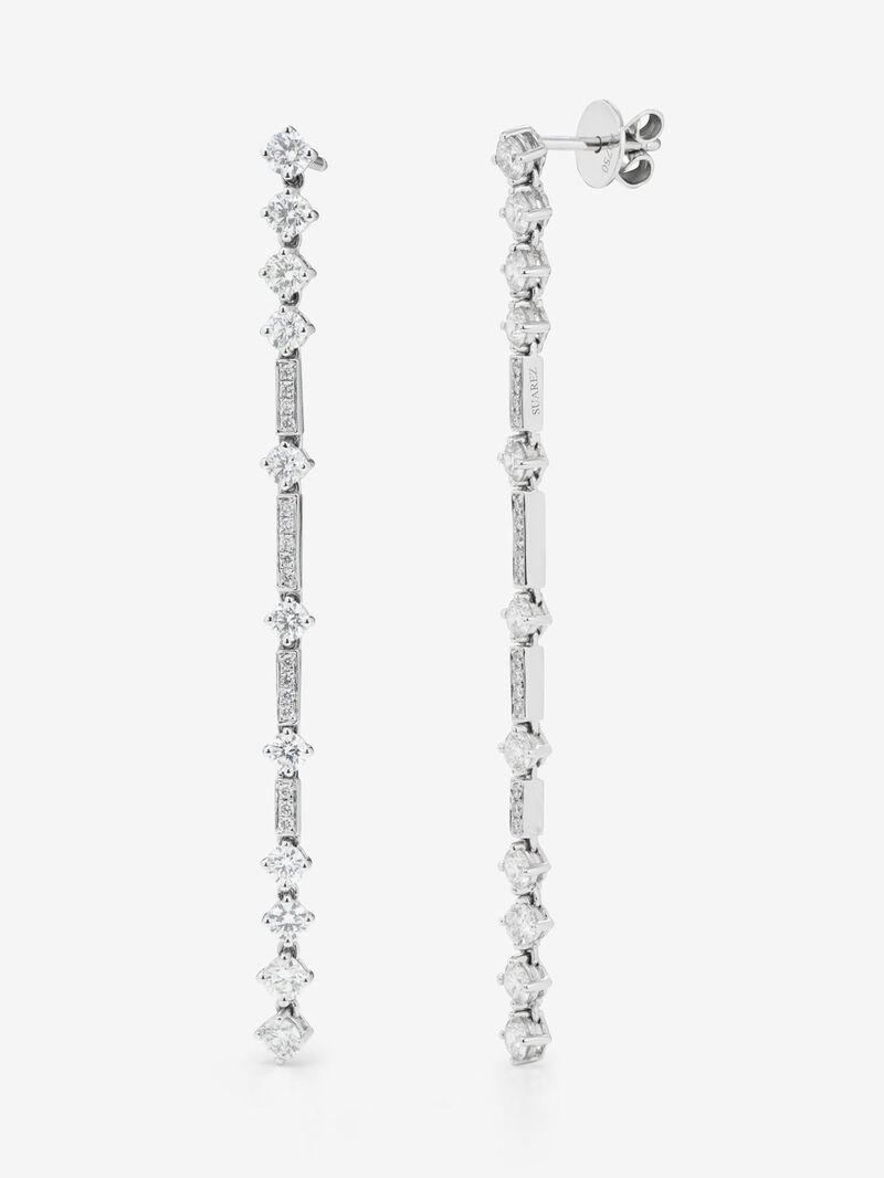 18K white gold earrings with 58 brilliant-cut diamonds with a total of 2.08 cts image number 0