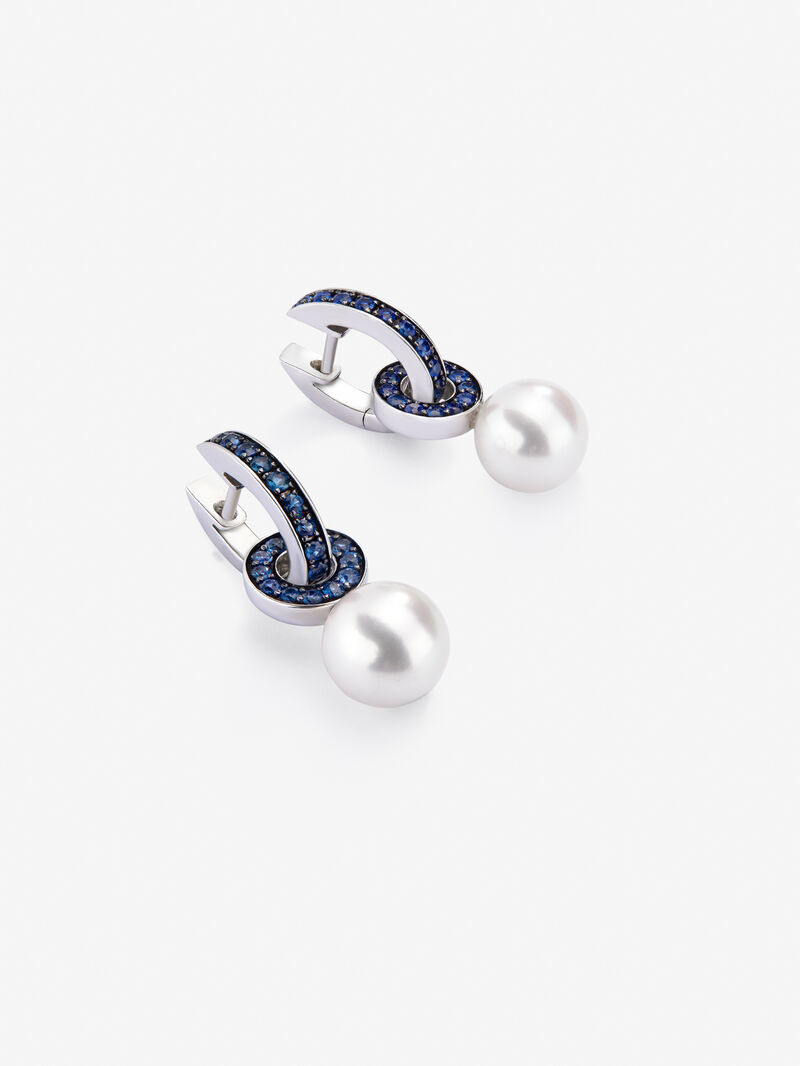 Double hoop earring made of 925 silver combined with an 8.5 mm Akoya pearl and sapphire. image number 2
