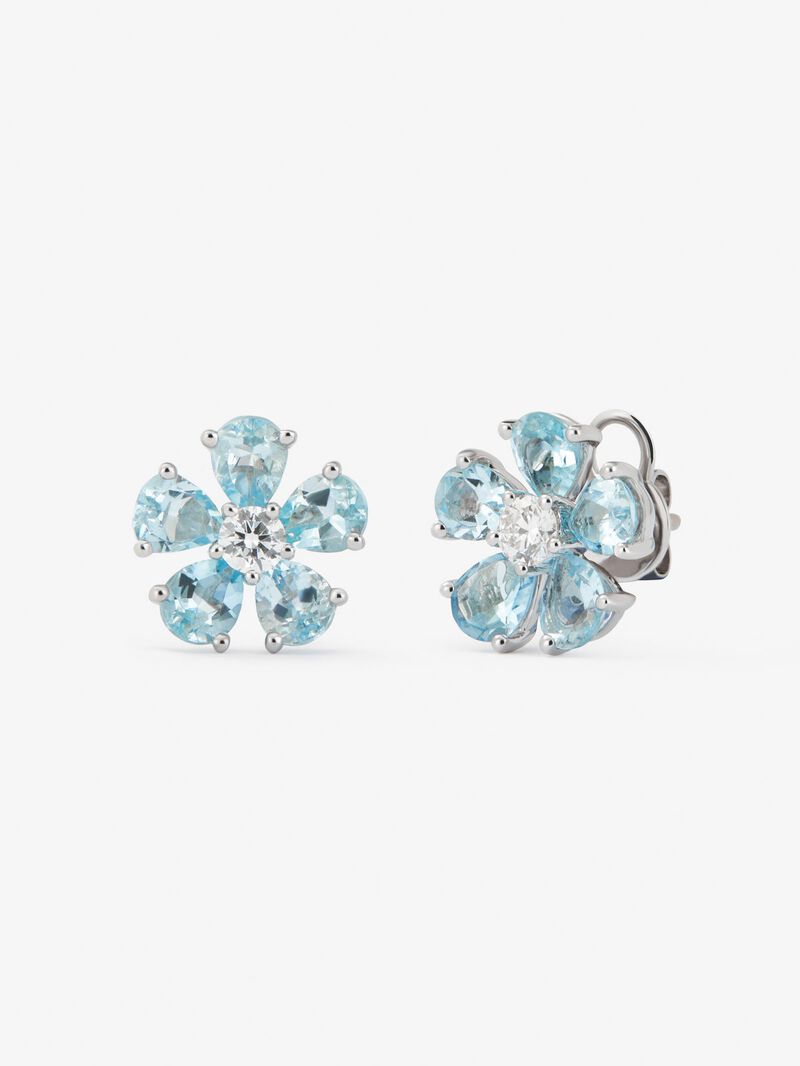 18K white gold earrings with 2.5 ct pear-cut aquamarines and 0.3 ct brilliant-cut diamonds in the shape of a flower image number 0