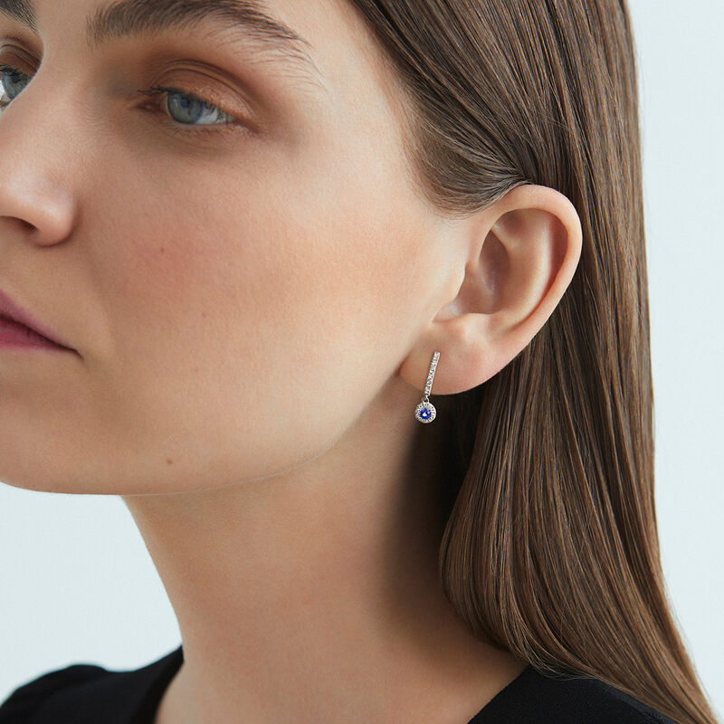 Pendientes de aro de oro blanco de 18kt con zafiro azul y diamantes, PE7169-OBDZ3_V