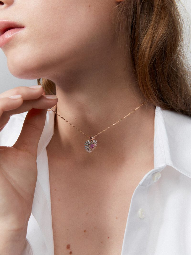 18K white and rose gold pendant with 9 brilliant-cut pink sapphires with a total of 0.1 cts, 46 brilliant-cut white diamonds with a total of 0.18 cts and 18 brilliant-cut brown diamonds with a total of 0. .08 cts image number 3