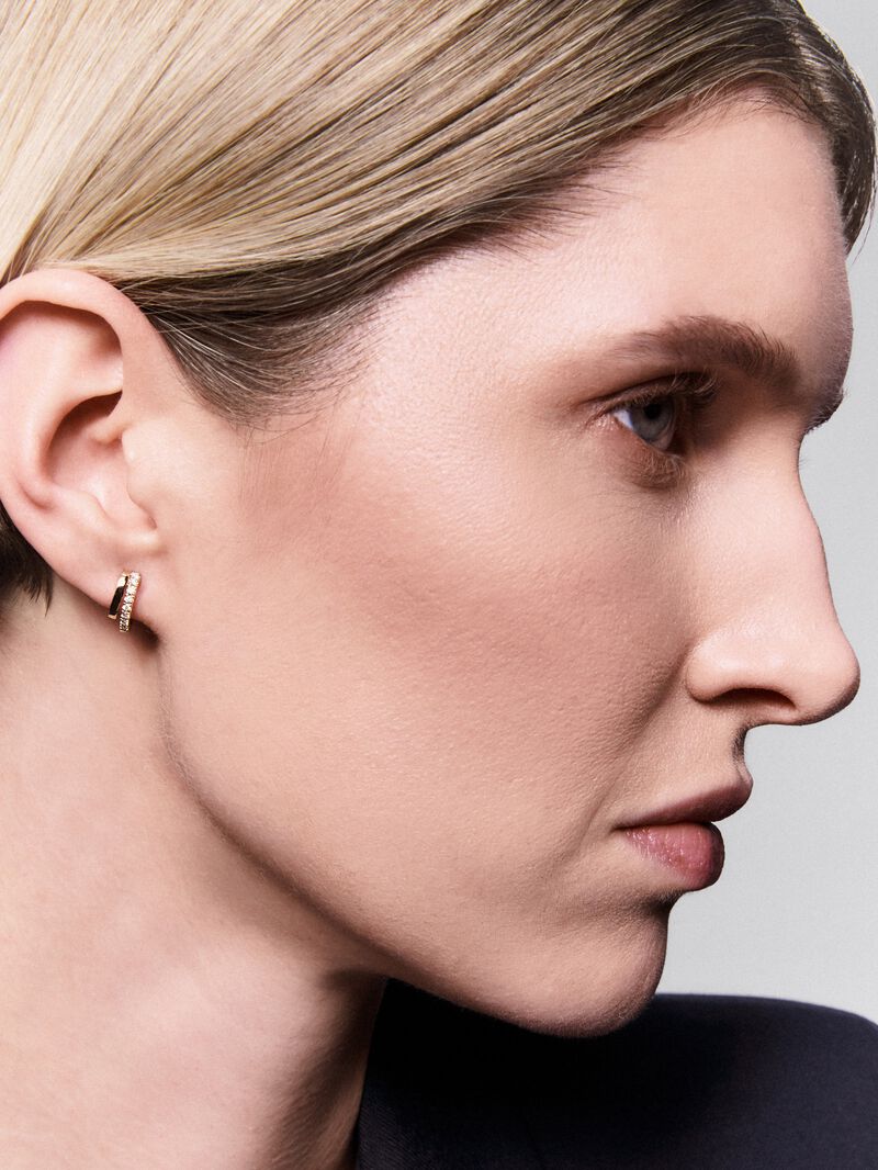 18K rose gold double hoop earrings with diamonds image number 3