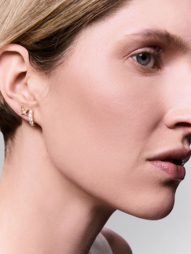 Individual 18K rose gold star earring with diamonds image number 3