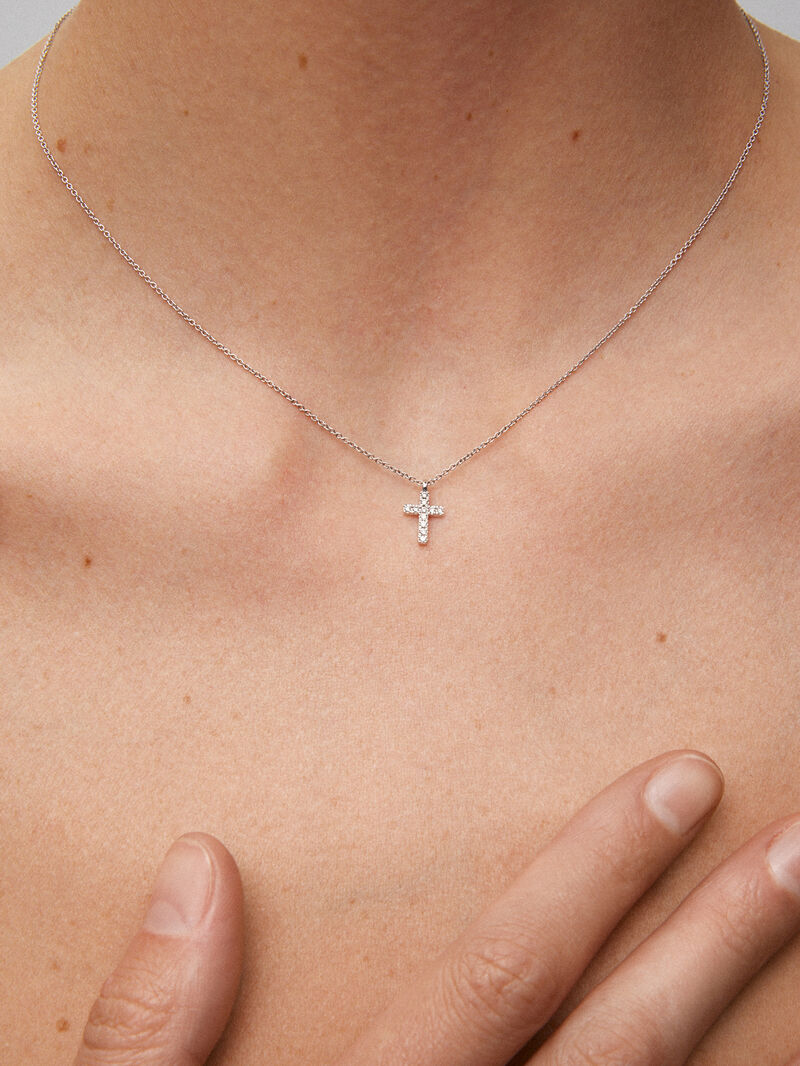 18K white gold cross pendant chain with diamonds. image number 3