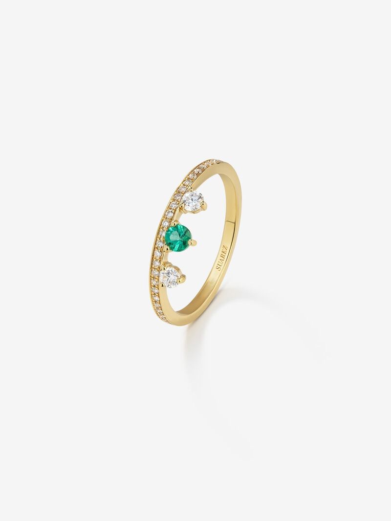 18K yellow gold ring with brilliant-cut green emerald of 0.1 cts and 29 brilliant-cut diamonds with a total of 0.178 cts image number 0