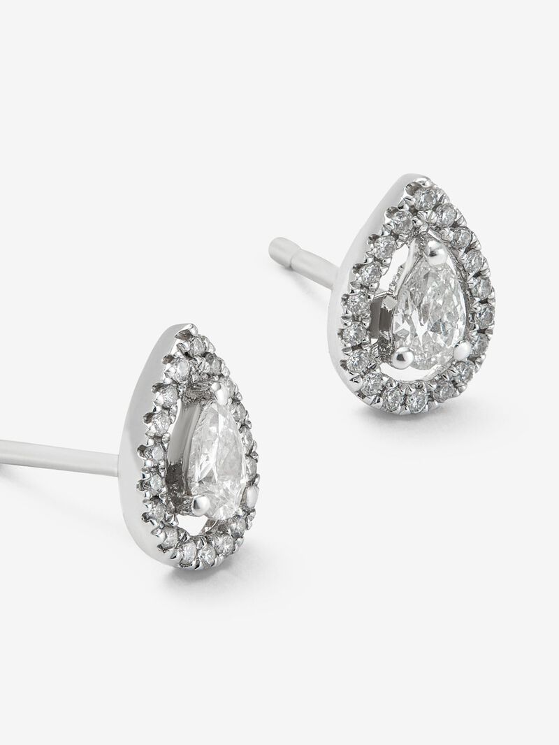 18K white gold earrings with 2 pear-cut diamonds of 0.15 cts and brilliant-cut diamonds with a total of 0.13 cts image number 2