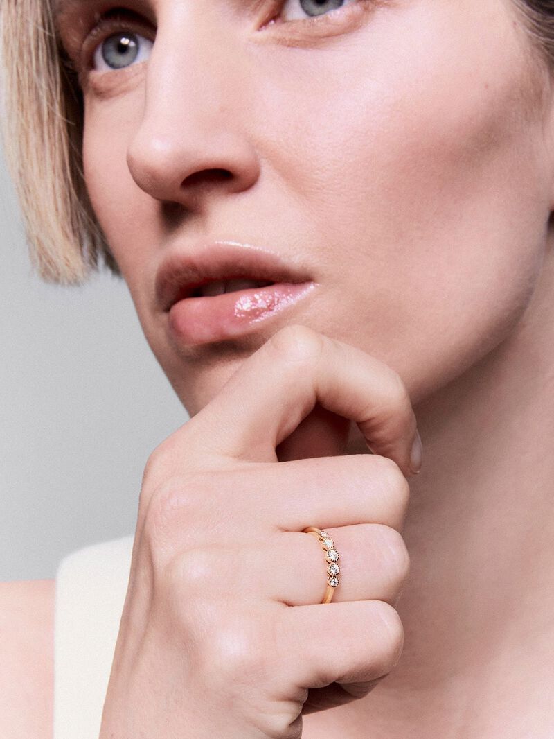 18K rose gold cinquillo ring with 5 brilliant-cut diamonds with a total of 0.15 cts image number 1
