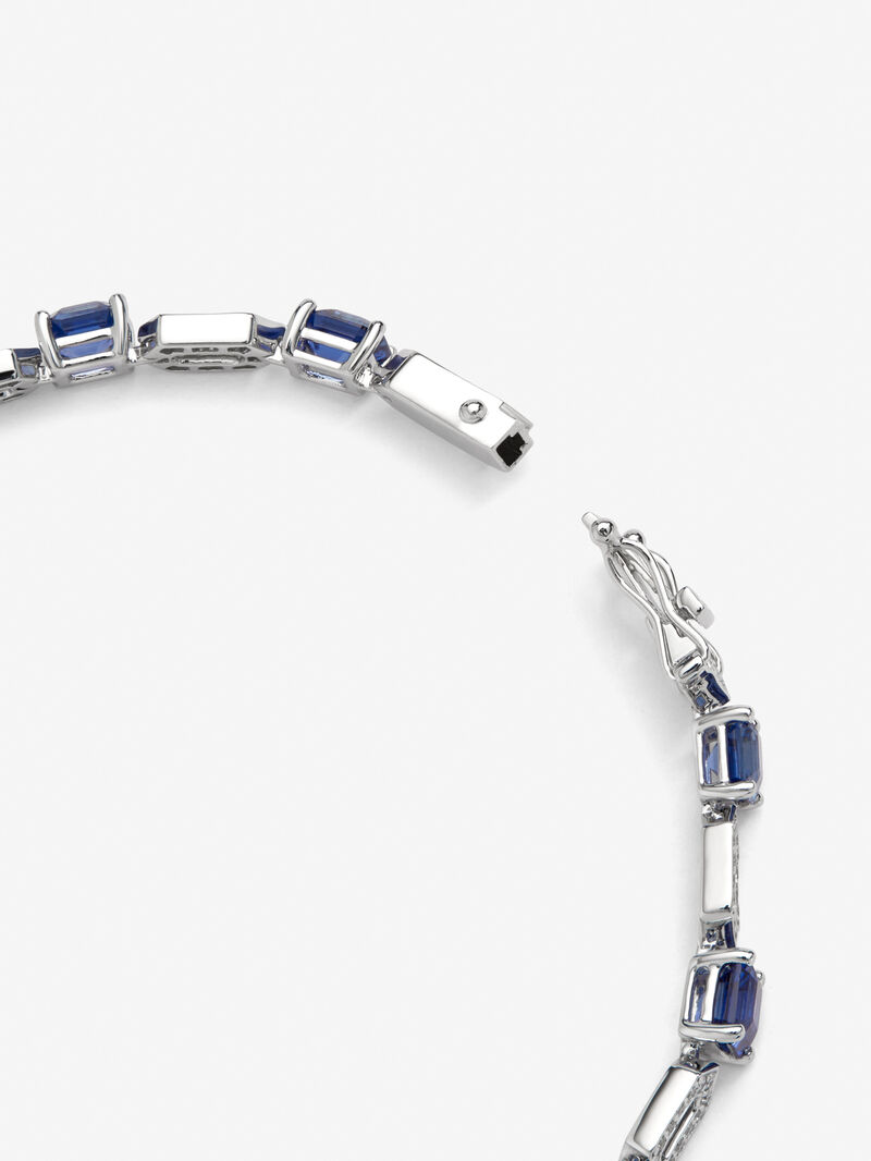 18K White Gold Bracelet with blue sapphiros in octagonal size of 9.37 cts and white diamonds in bright size of 0.69 cts image number 4