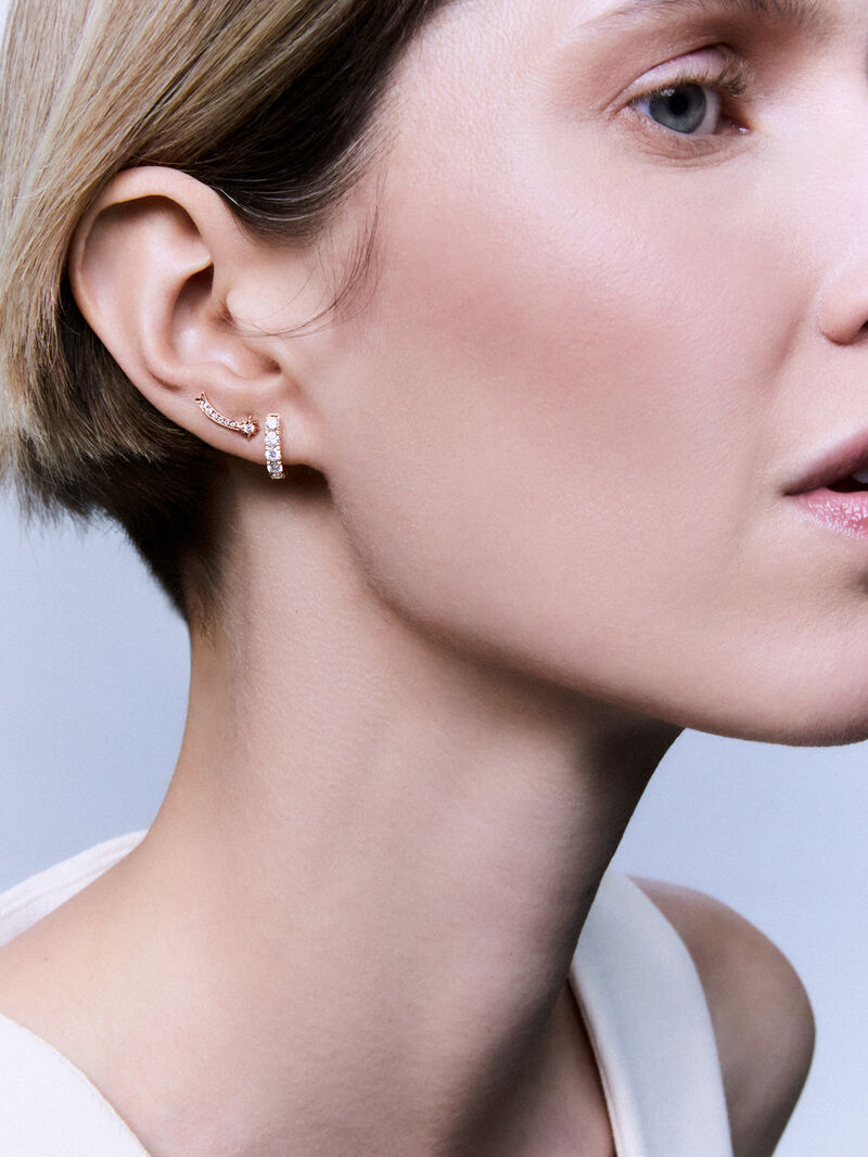 Individual right climber shooting star earring made of 18K rose gold with diamonds image number 3
