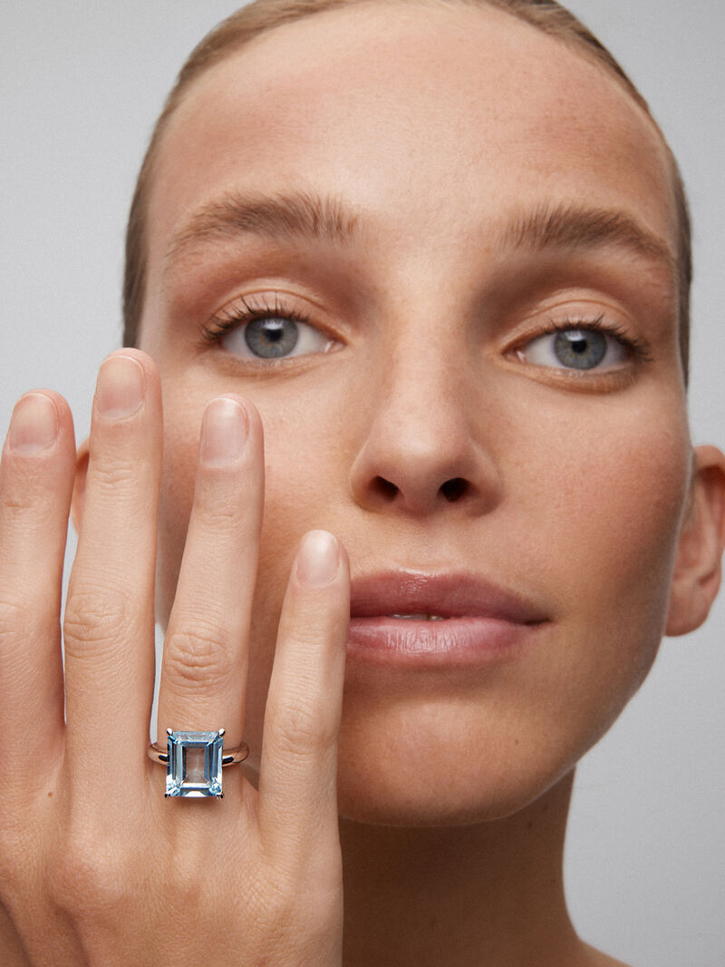 925 silver cocktail ring with sky blue topaz in octagonal cut image number 1
