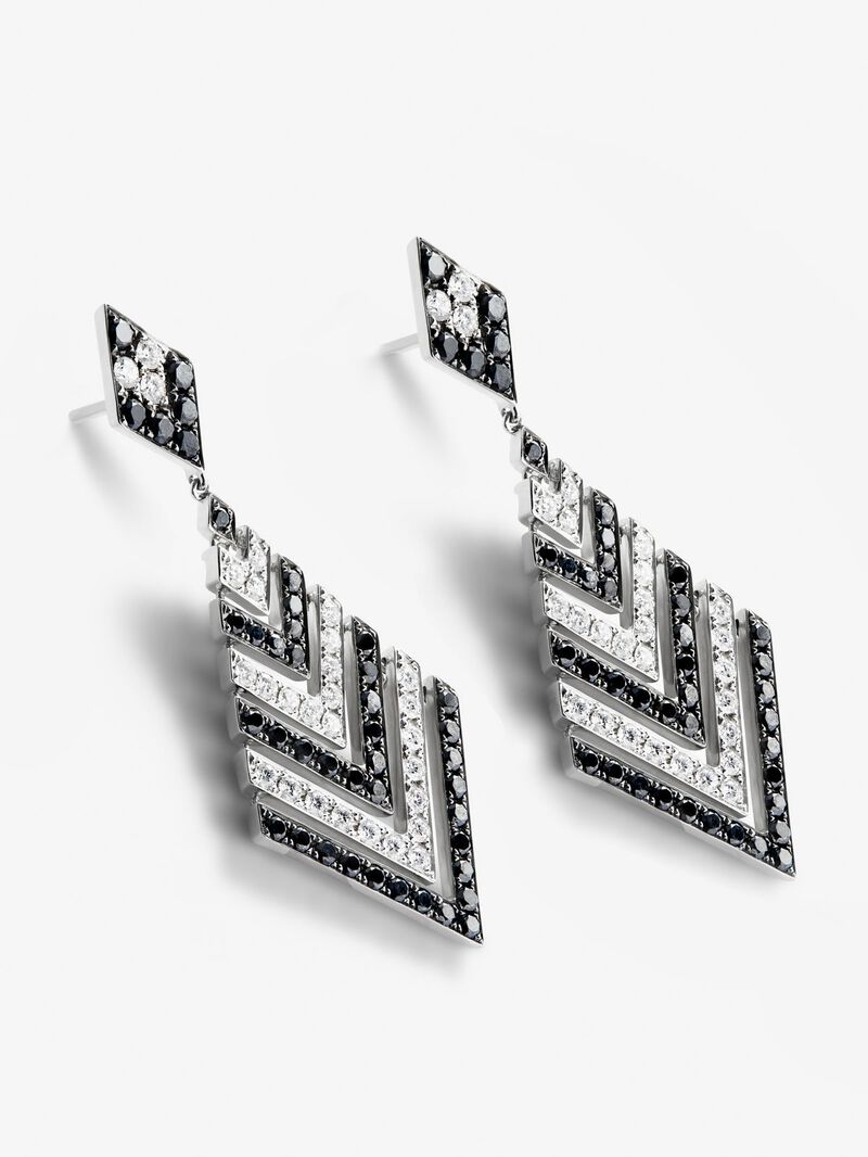 18K white gold pendants with white diamonds and black diamonds image number 2