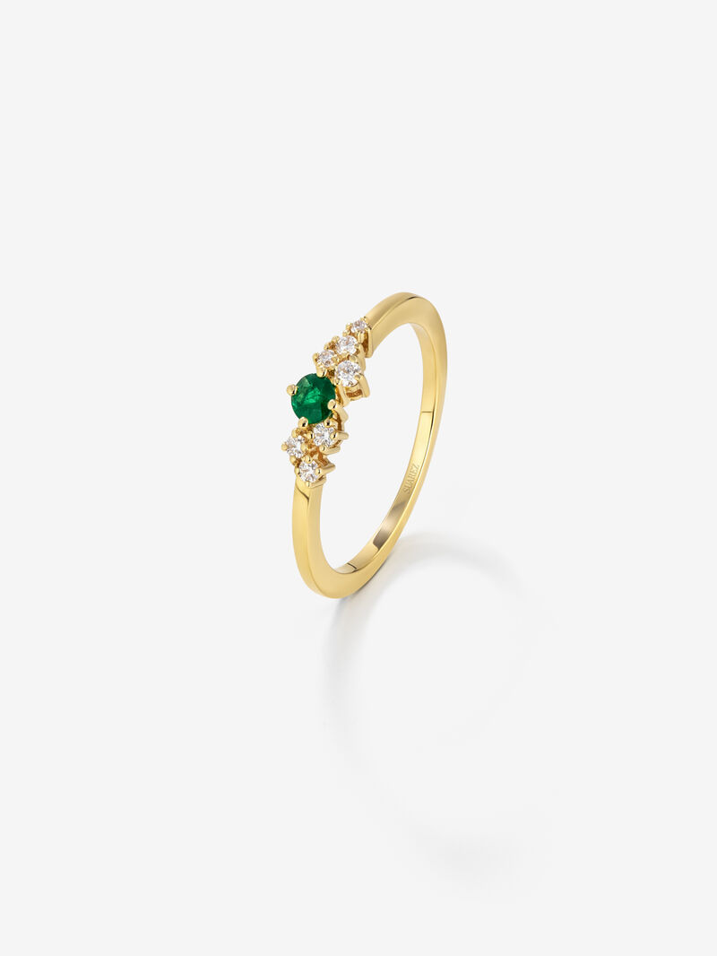 18K yellow gold ring with emerald and diamonds image number 0