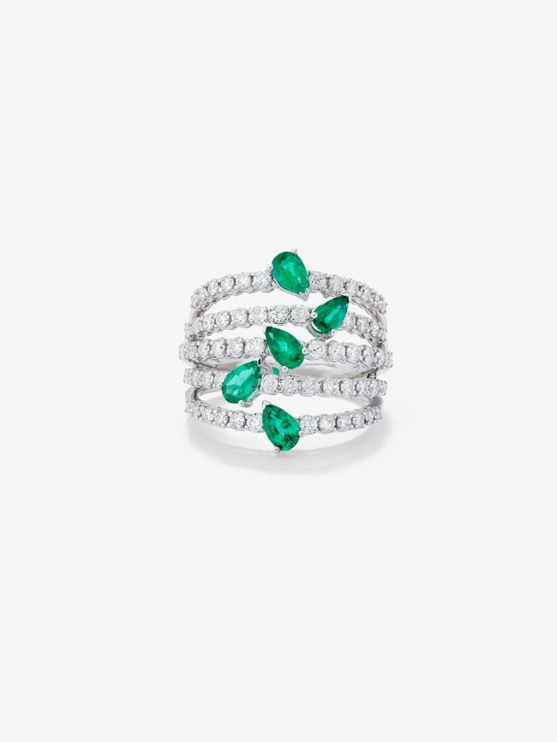 18K white gold ring with 60 brilliant-cut diamonds with a total of 1.02 cts and 5 pear-cut green emeralds with a total of 0.92 cts image number 3