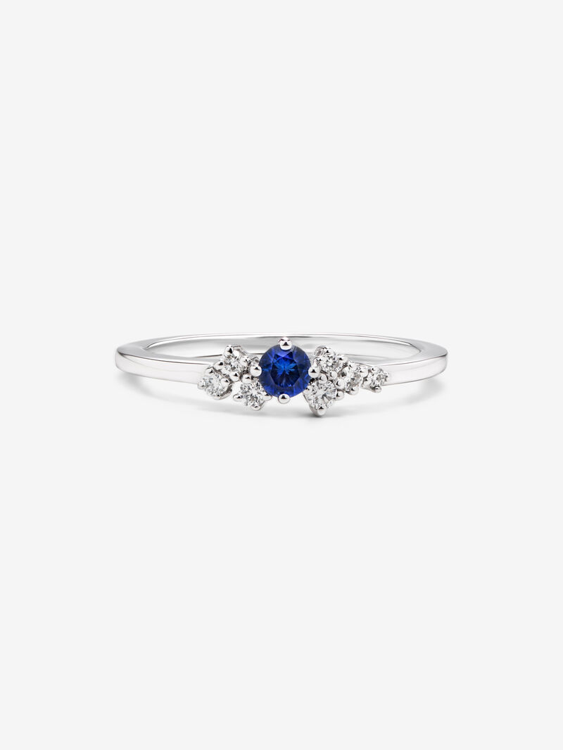 18K white gold ring with sapphire and diamonds. image number 2
