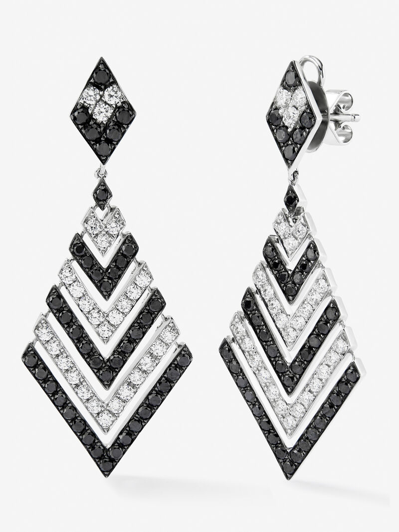 18K white gold pendants with white diamonds and black diamonds image number 0