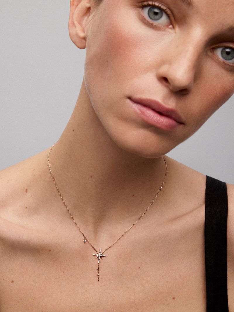 Long chain pendant with 18K rose gold star with diamonds image number 0