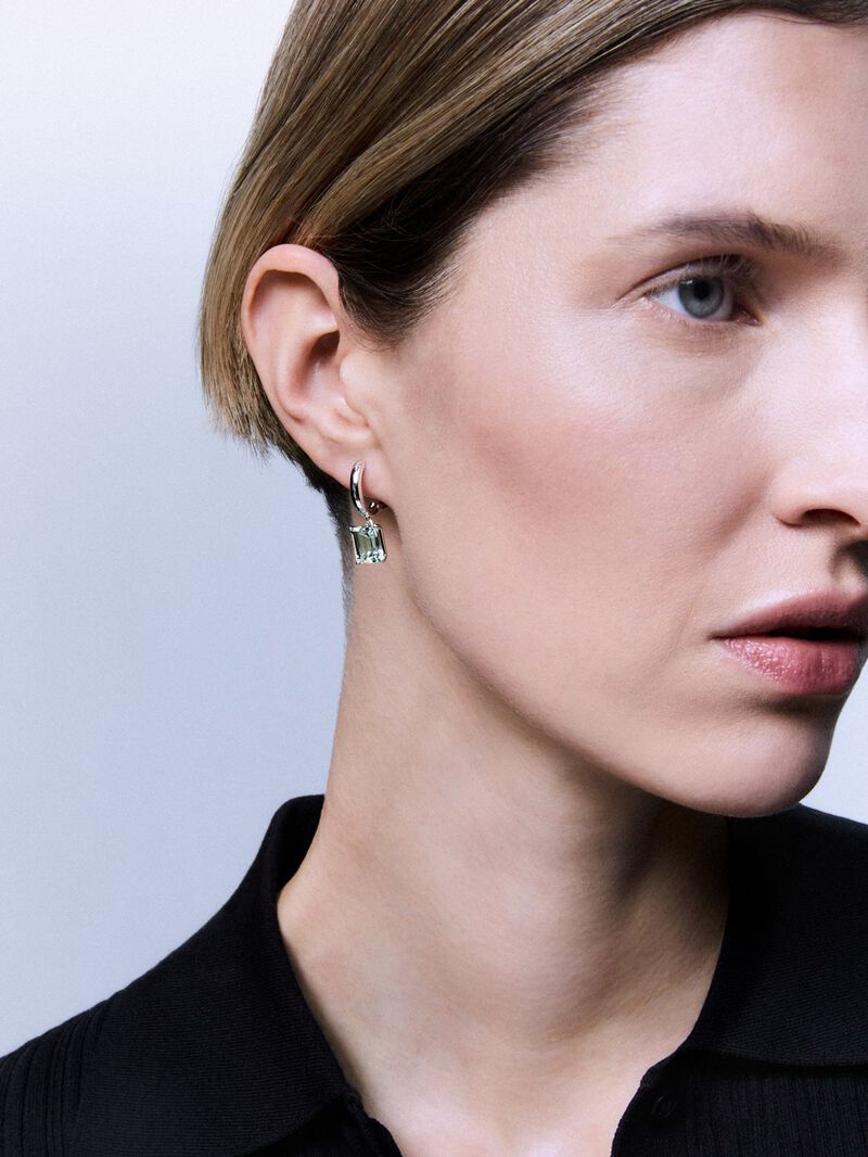 925 Silver hoop earrings with hanging green amethyst image number 3