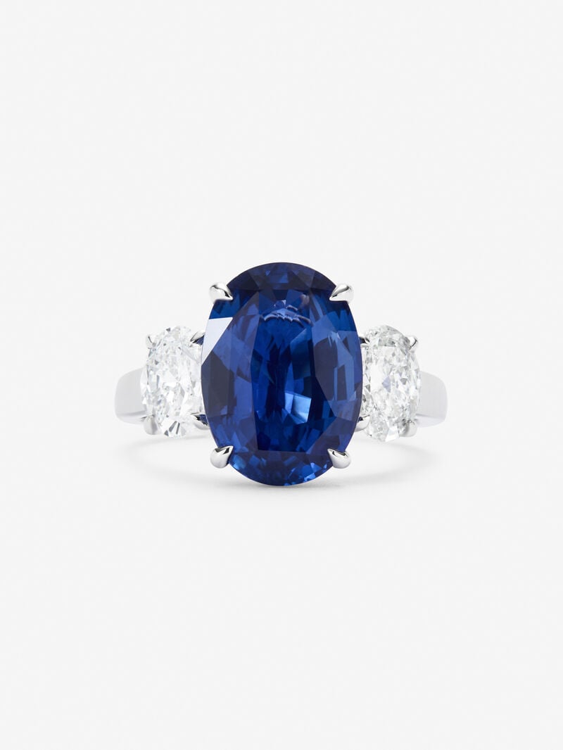 18K white gold triple ring with oval-cut blue sapphire of 6.02 cts and 2 oval-cut diamonds with a total of 1.4 cts image number 2