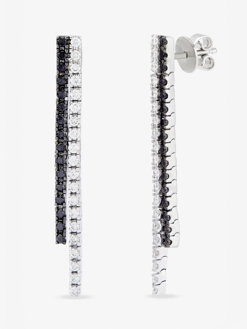 18K white gold pendant with black diamond and white diamond image number 0