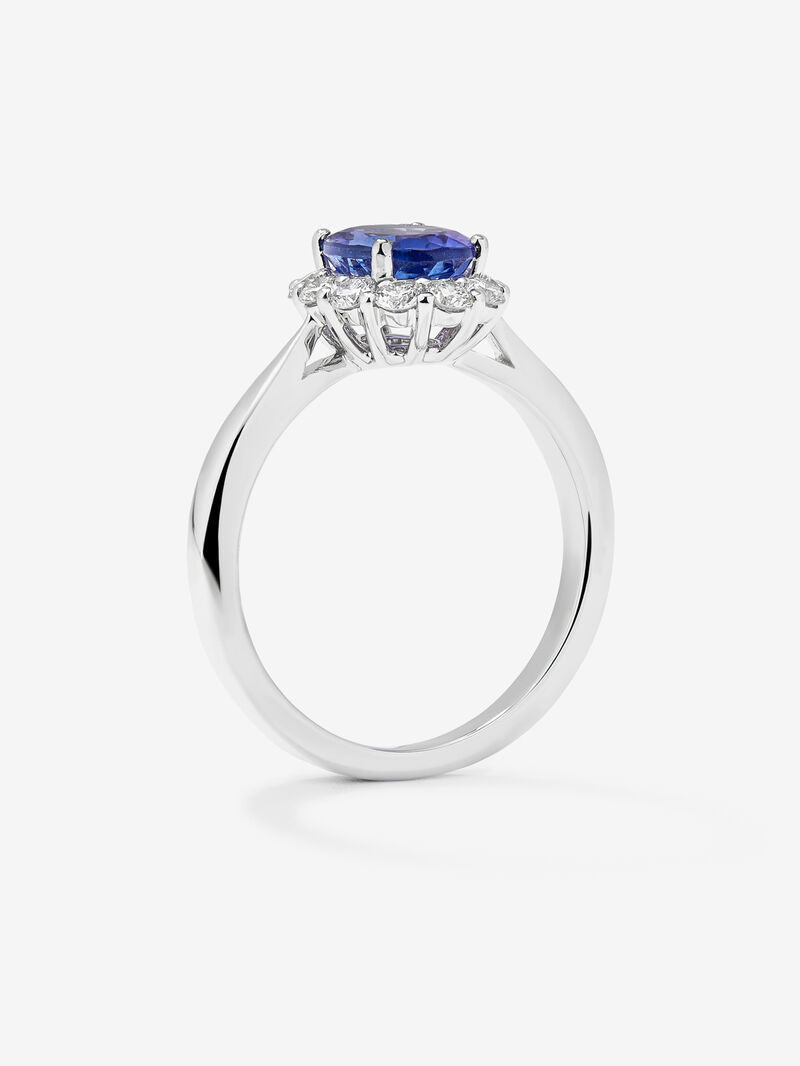 18K White Gold Rosette Ring with Tanzanite and Diamond image number 4