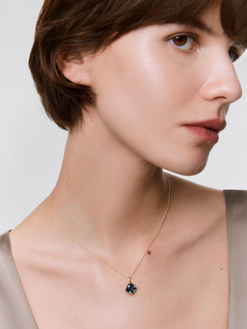 18K yellow gold pendant chain with topaz. image number 3