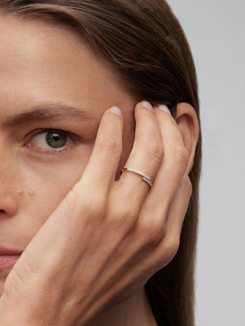You and me ring in 18K white gold with 22 brilliant-cut diamonds with a total of 0.15 cts image number 1