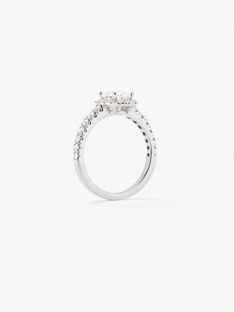 18K white gold ring with oval cut diamond of 1.03 cts and 30 brilliant cut diamonds with a total of 0.43 cts image number 4