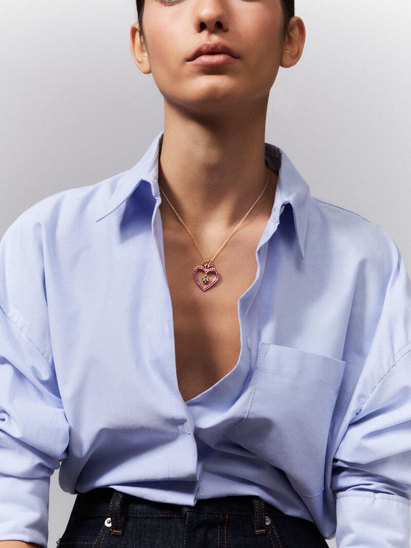 18K rose gold heart pendant with 44 brilliant-cut multicolor sapphires with a total of 2.98 cts image number 0
