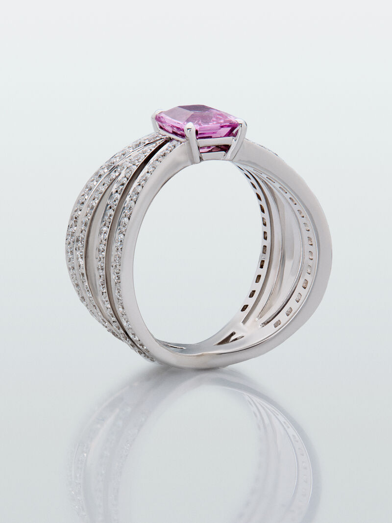 18K white gold multi-arm ring with octagonal-cut pink sapphire of 1.62 cts and brilliant-cut diamonds with a total of 1.11 cts image number 4
