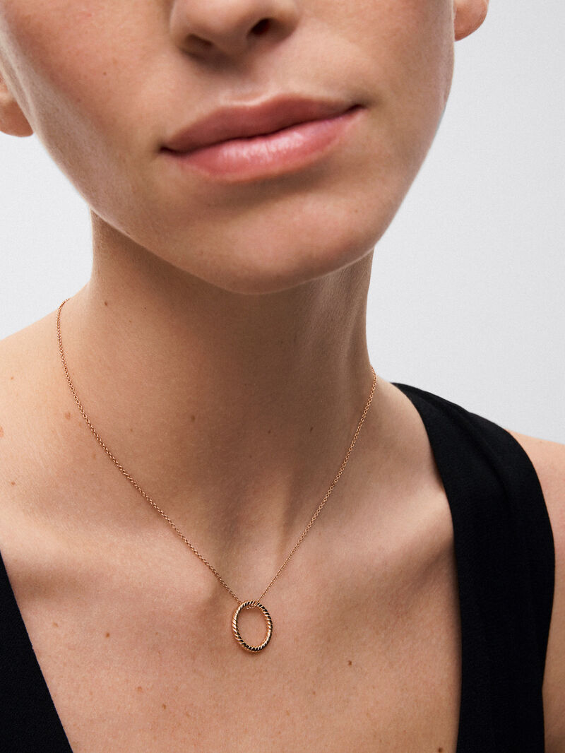 18kt Rose Gold Gallonated Circle Pendant image number 3