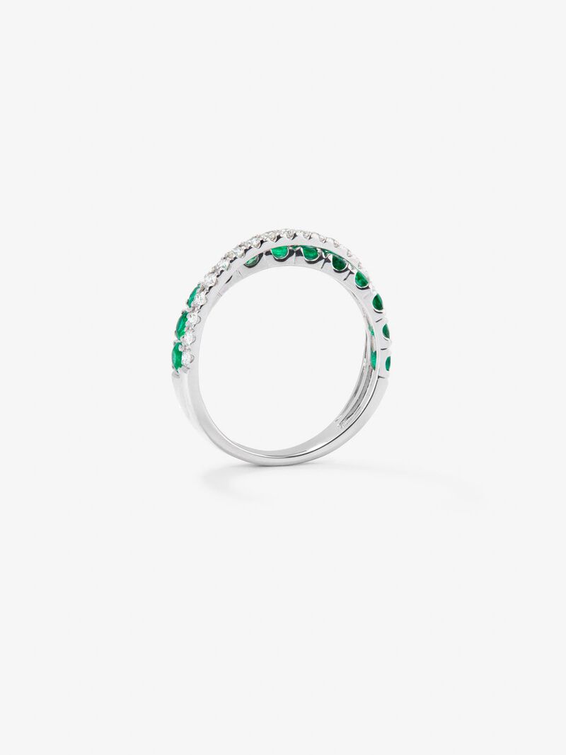 18K white gold cross ring with 12 brilliant-cut emeralds with a total of 0.62 cts and 20 brilliant-cut diamonds with a total of 0.2 cts image number 6