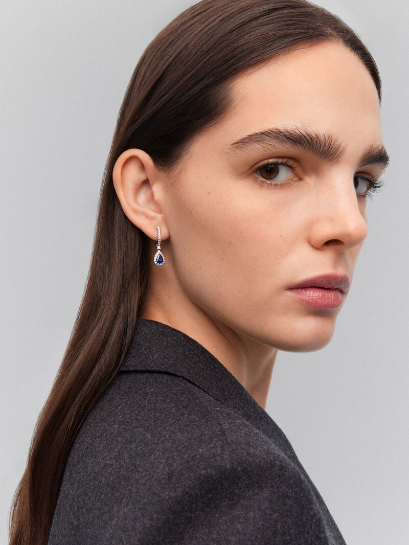 18k white gold earrings with blue sapps in 1.32 cts and white diamonds in a bright 0.56 cts diamonds image number 3