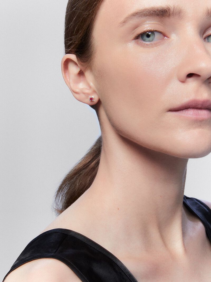 Individual 18K rose gold flower earring with ruby and diamonds. image number 3