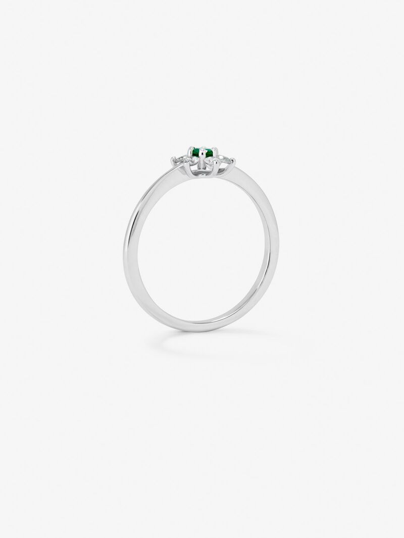 18K white gold ring with brilliant-cut green emerald of 0.08 cts and 6 brilliant-cut diamonds with a total of 0.15 cts in the shape of a star image number 4