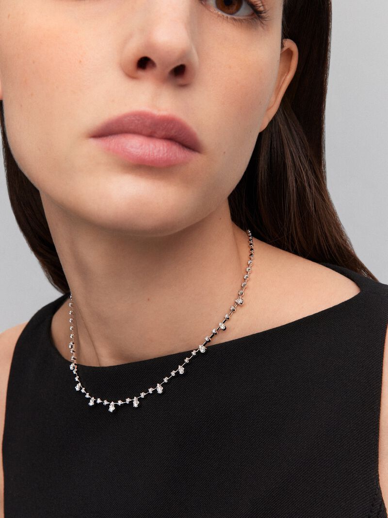 18K white gold necklace with white diamonds in 2.61 cts image number 3