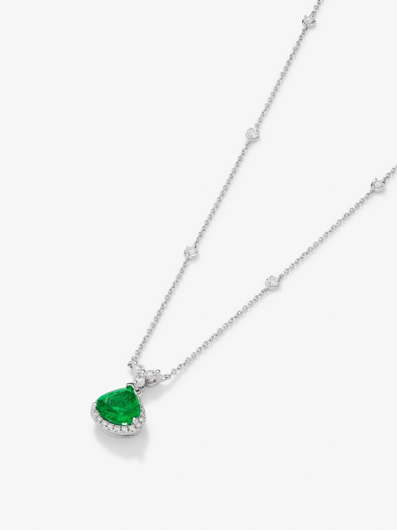 18K white gold pendant with pear-cut green emerald of 1.19 cts and 11 brilliant-cut diamonds with a total of 0.27 cts image number 2