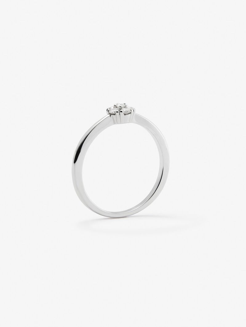 18K white gold ring with rosette of 6 brilliant-cut diamonds with a total of 0.17 cts image number 4