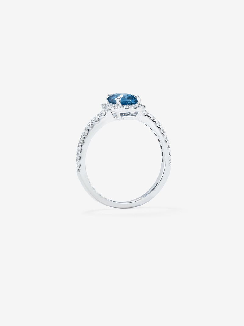 18K White Gold Wave Ring with Topaz image number 4