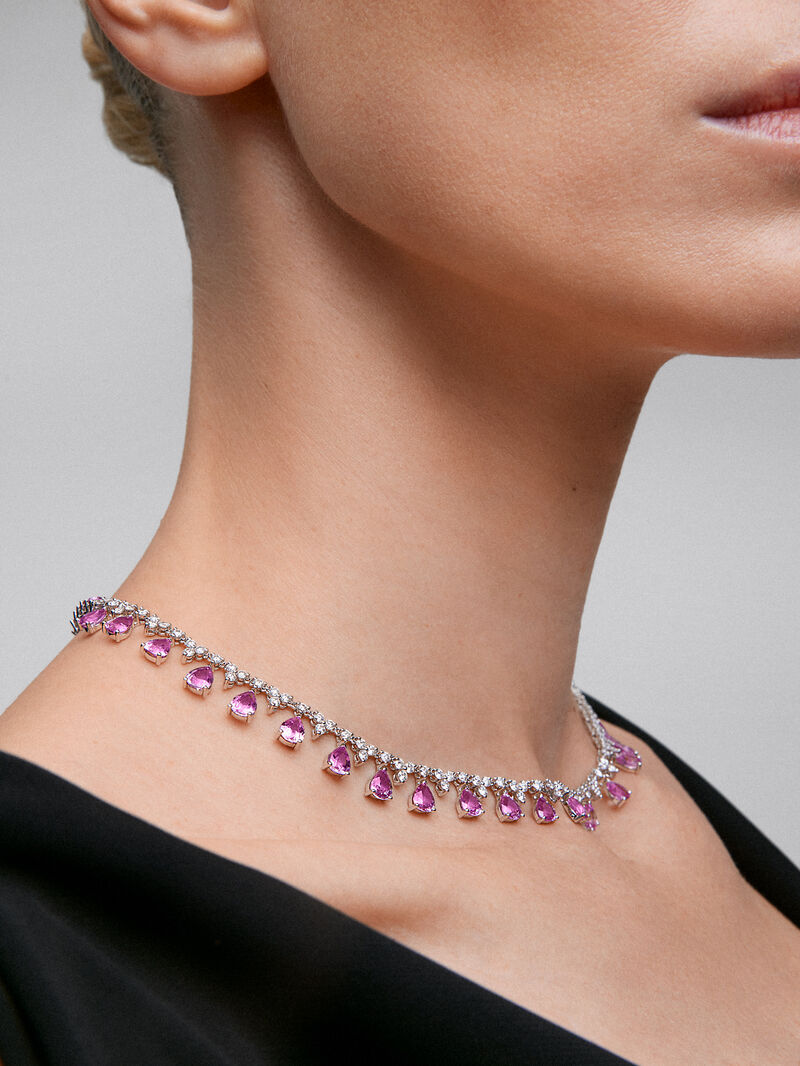 18K White Gold Rivière Collar with pink sapps in pear size and bright 26.89 cts and white diamonds in bright size of 3.85 cts image number 1