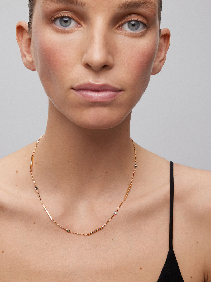 Gargantilla necklace with 18k rose gold bars and diamonds image number 1