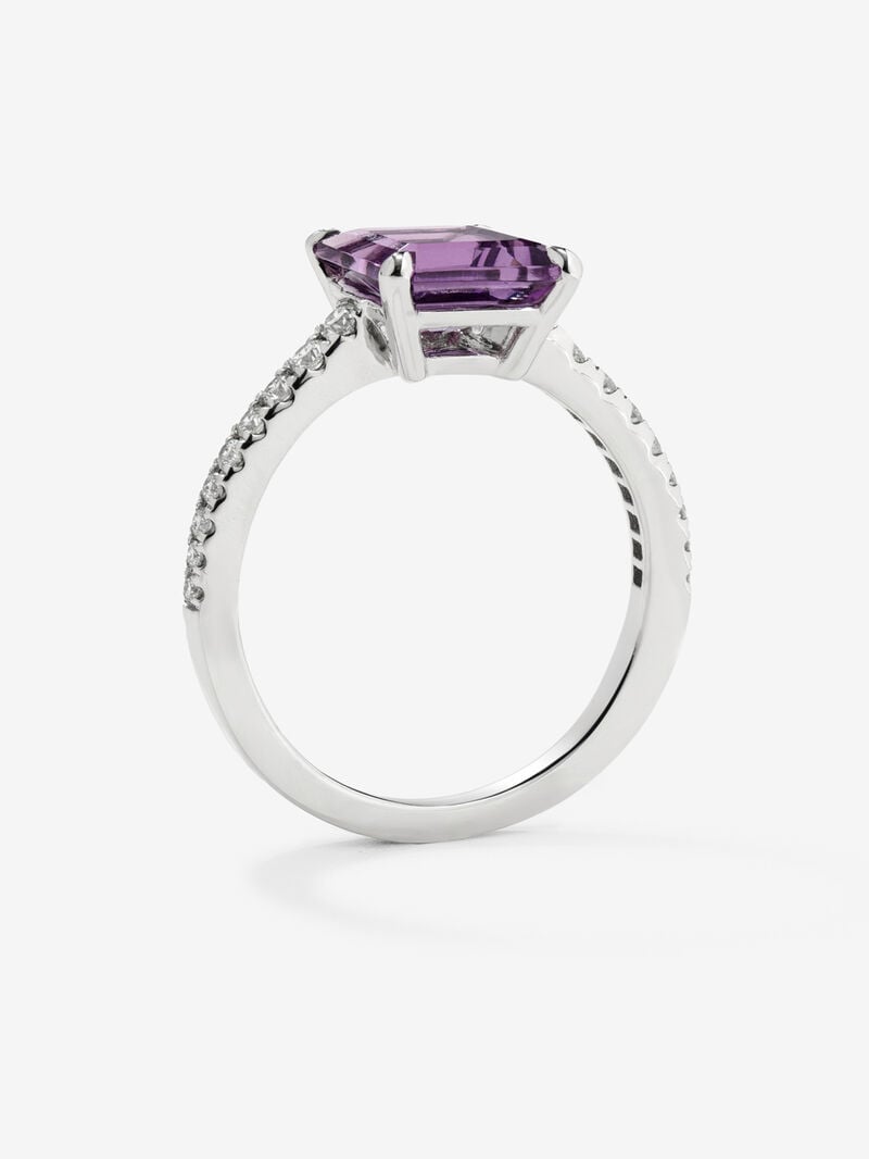 18K white gold ring with radiant cut purple amethyst of 1.79 cts and 18 brilliant cut diamonds with a total of 0.18 cts image number 4