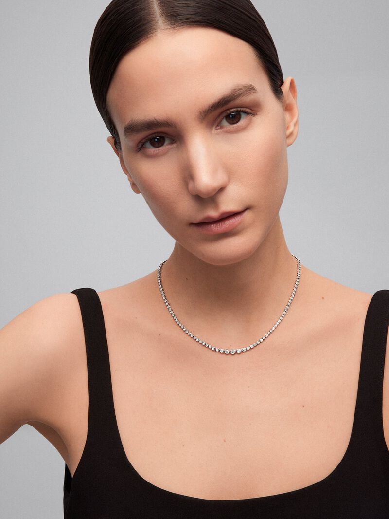 18K white gold rivière necklace with 128 brilliant-cut diamonds with a total of 3.2 cts image number 1