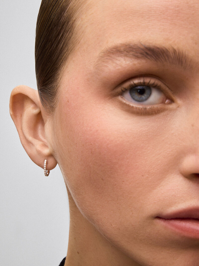 18K White Gold Hoop Earrings with Diamonds image number 3
