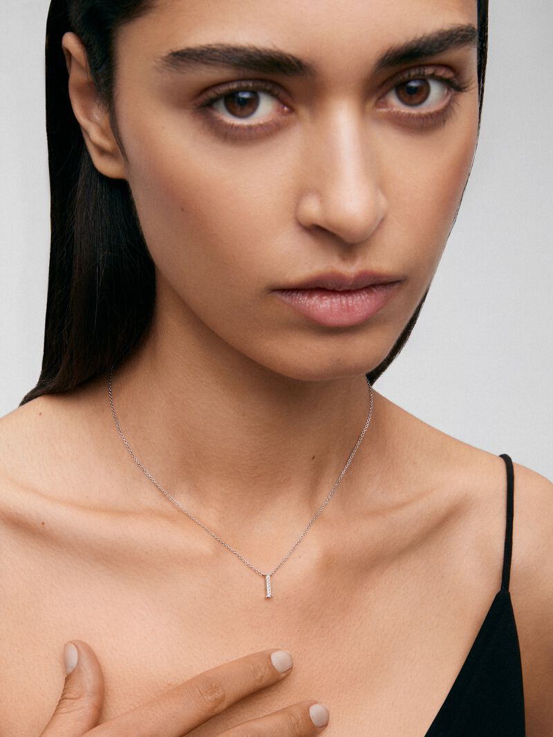 18K white gold pendant with letter I and 7 brilliant-cut diamonds with a total of 0.06 cts image number 4