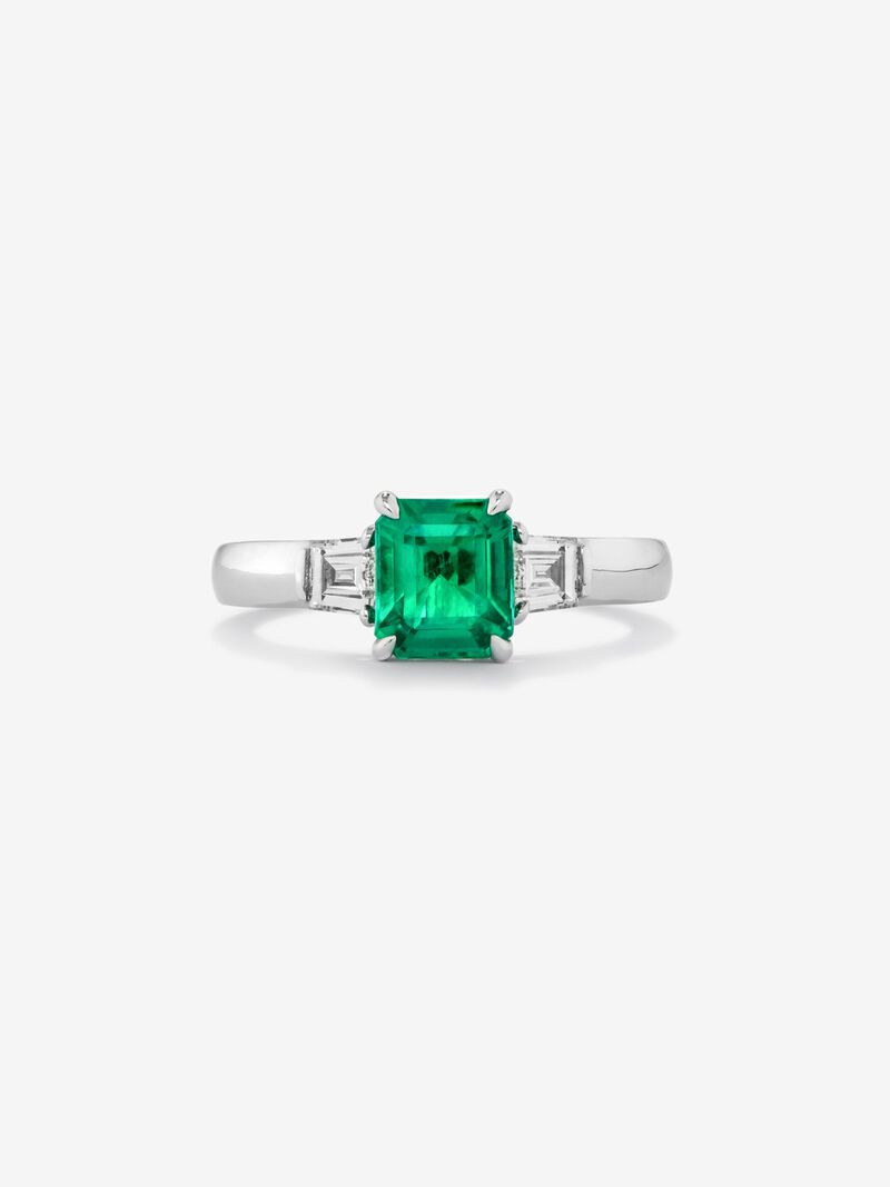 18K White Golden Tieillo Ring with Esmeralda and Diamond image number 2